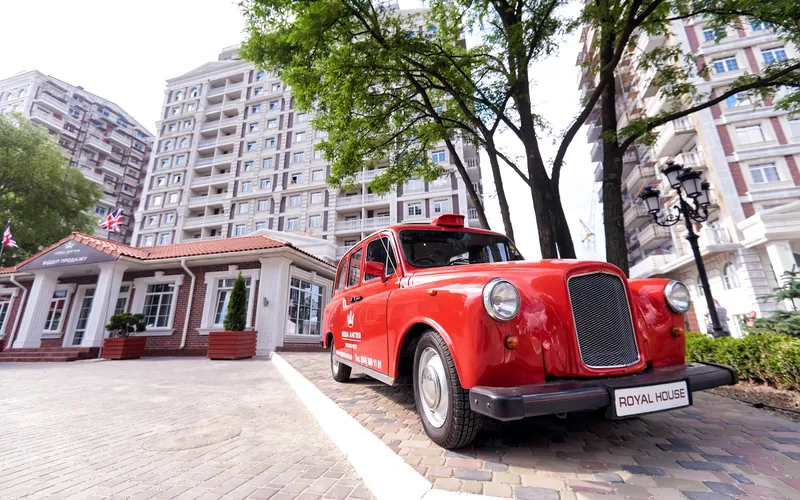 Nova Anhliia residential complex, Kyiv