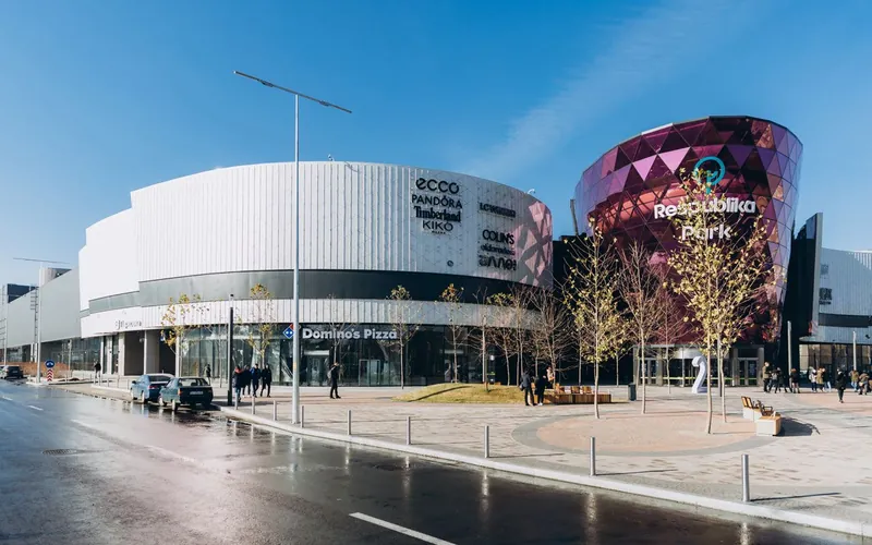 Respublika Park shopping mall, Kyiv