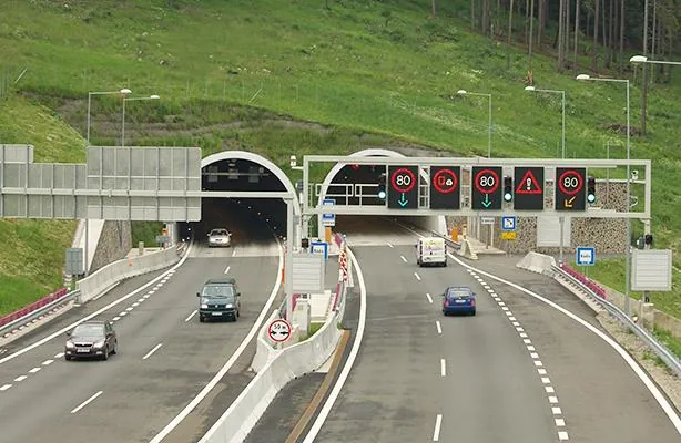 Borik Tunnel, Slovakia — 1 km